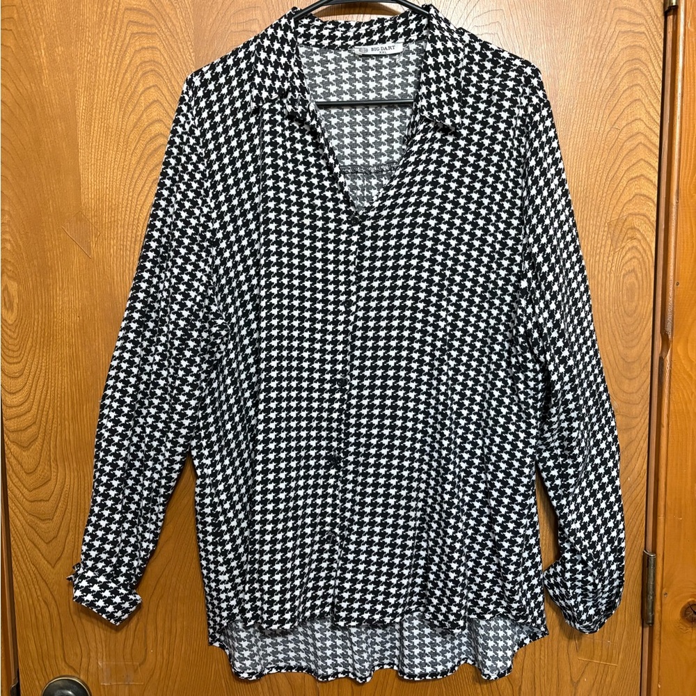 Elegant Black and White Houndstooth Button Down Shirt